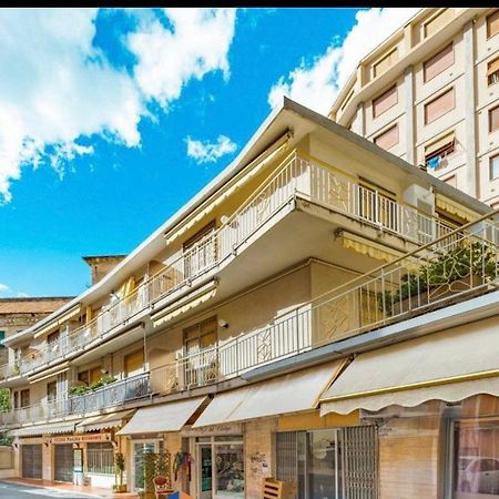 Casa Girasole Sanremo Centro Apartment ภายนอก รูปภาพ