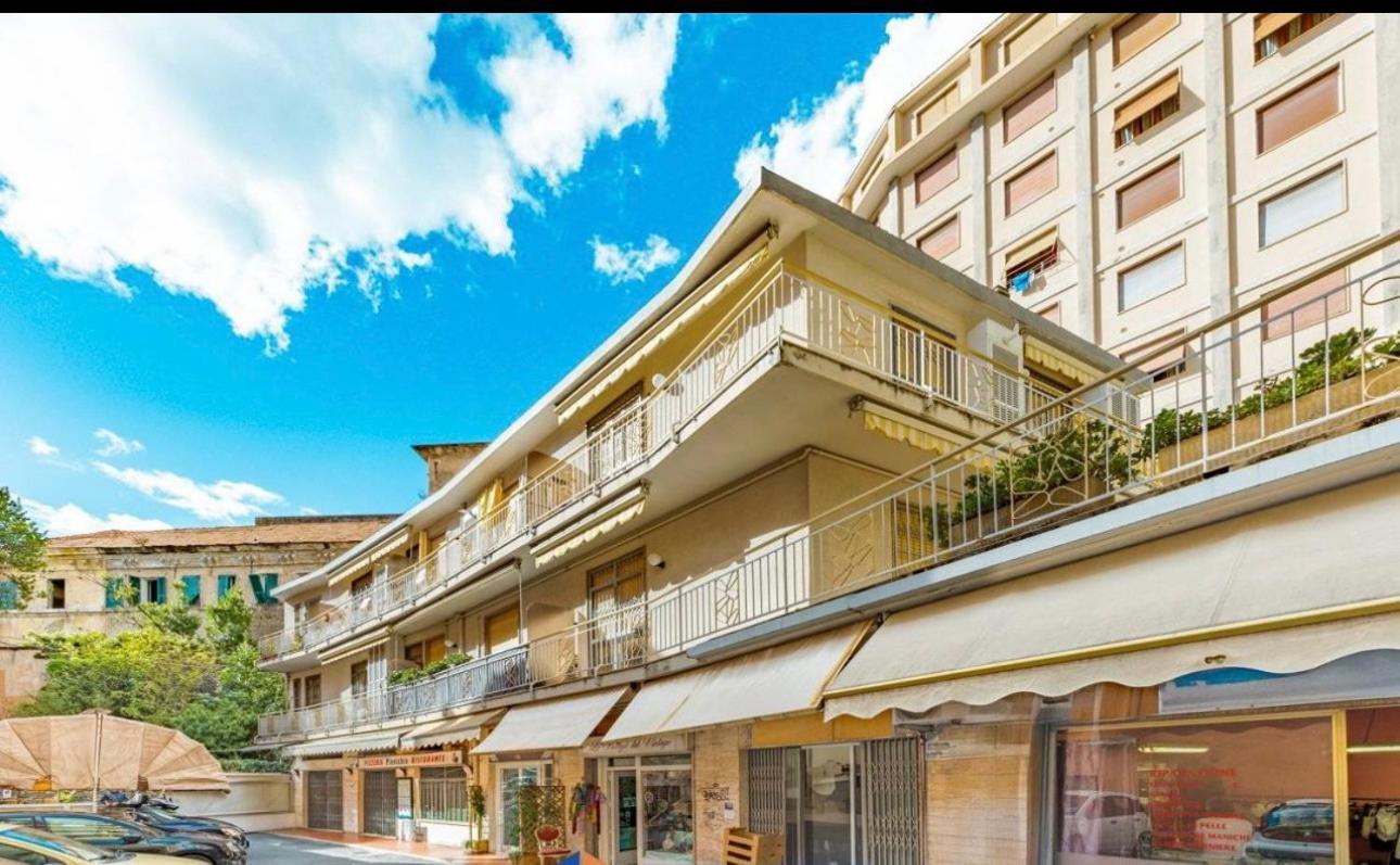 Casa Girasole Sanremo Centro Apartment ภายนอก รูปภาพ